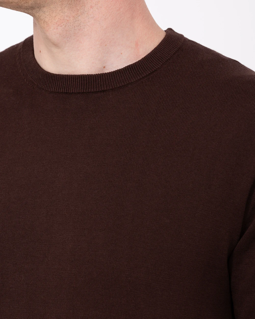 2t Austin Tall Cotton Crew Neck Jumper (chocolate) - Image 3