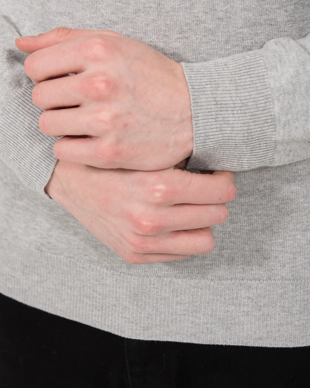2t Austin Tall Cotton Crew Neck Jumper (light grey) - Image 4