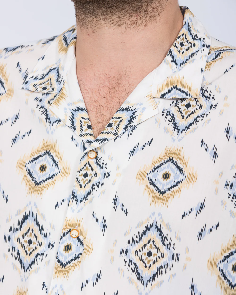 2t Dustin Short Sleeve Tall Revere Shirt (white aztec) - Image 3