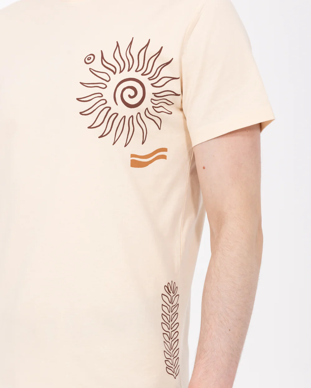 2t Lachlan Tall T-Shirt (printed ecru) - Image 3