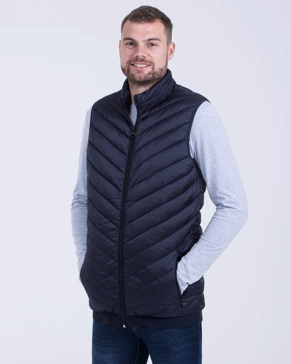 Cabano Tall Quilted Gilet (navy) - Image 4