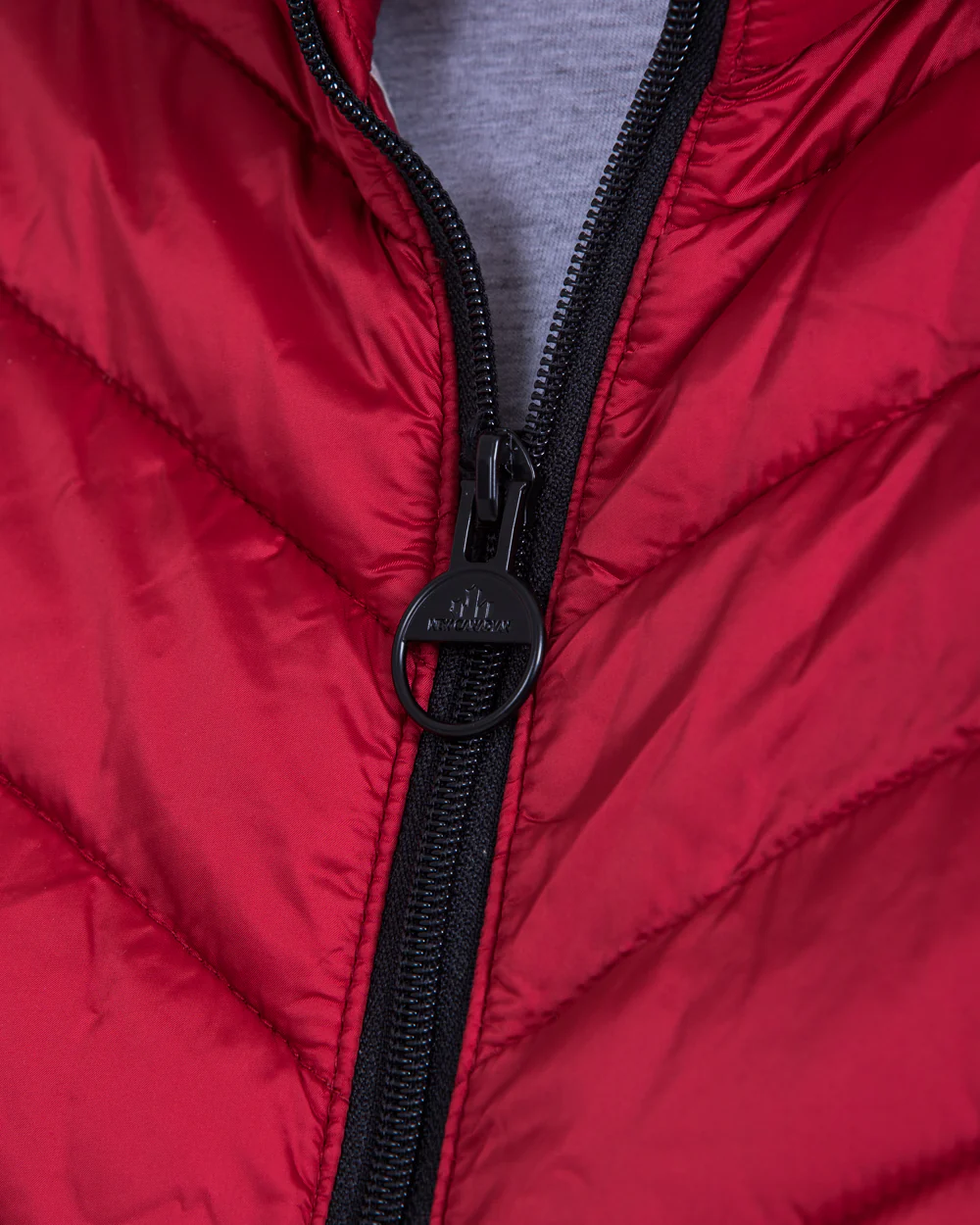 Cabano Tall Quilted Gilet (red) - Image 5